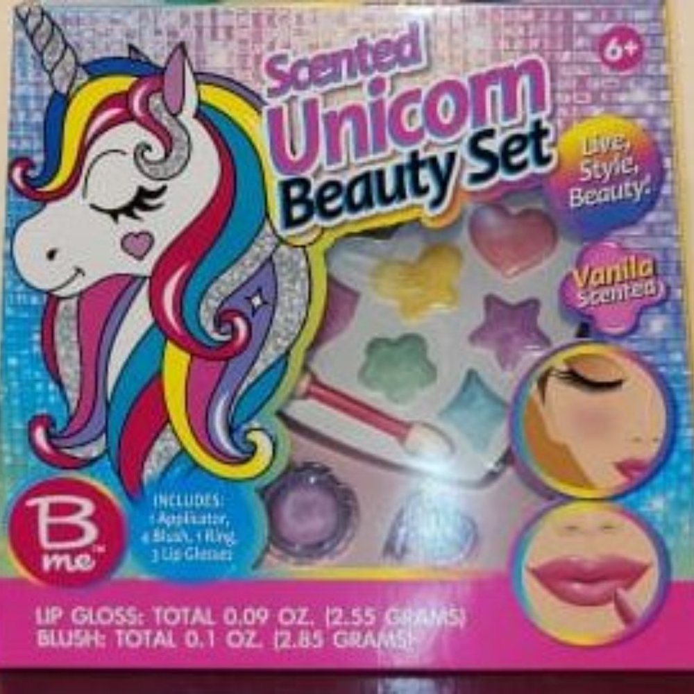 Small makeup set for girls